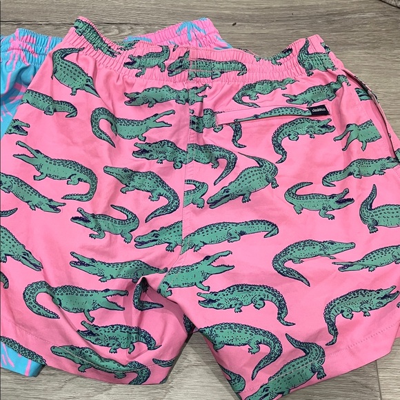 Chubbies swim trunks 2 pair bundle Small / inseam 5.5” Miami Vice Palm Beach - Picture 6 of 7